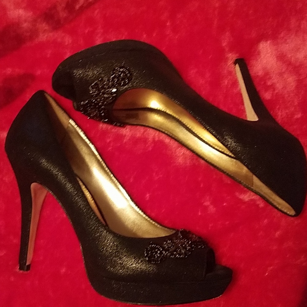 Black Leather Shoes, great with cocktail dress!